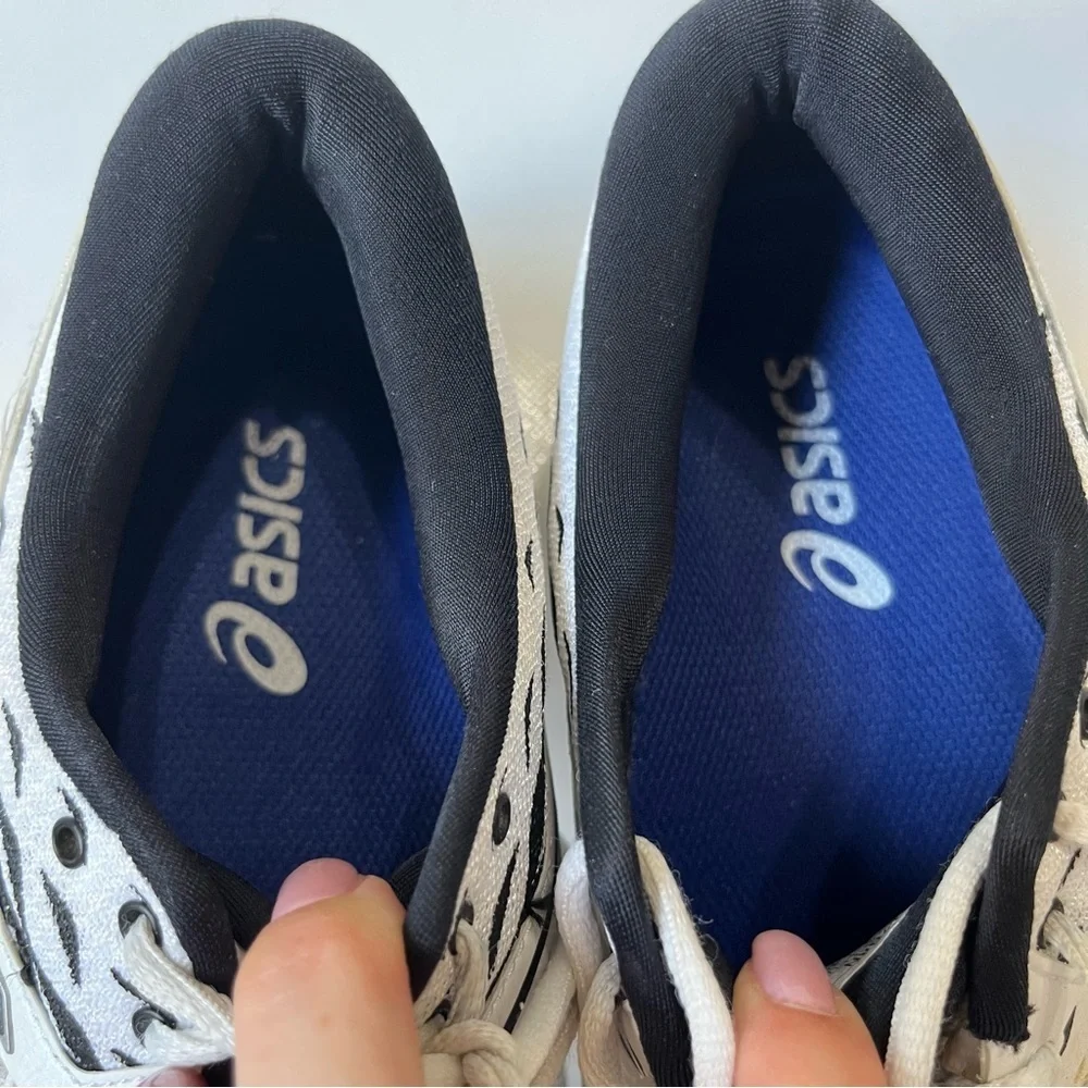 Asics Gel Cumulus T7B8N White Sneakers